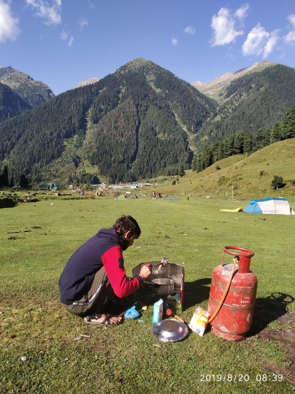 New Prince Cottage & Saibha Palace Pahalgam Bagian luar foto