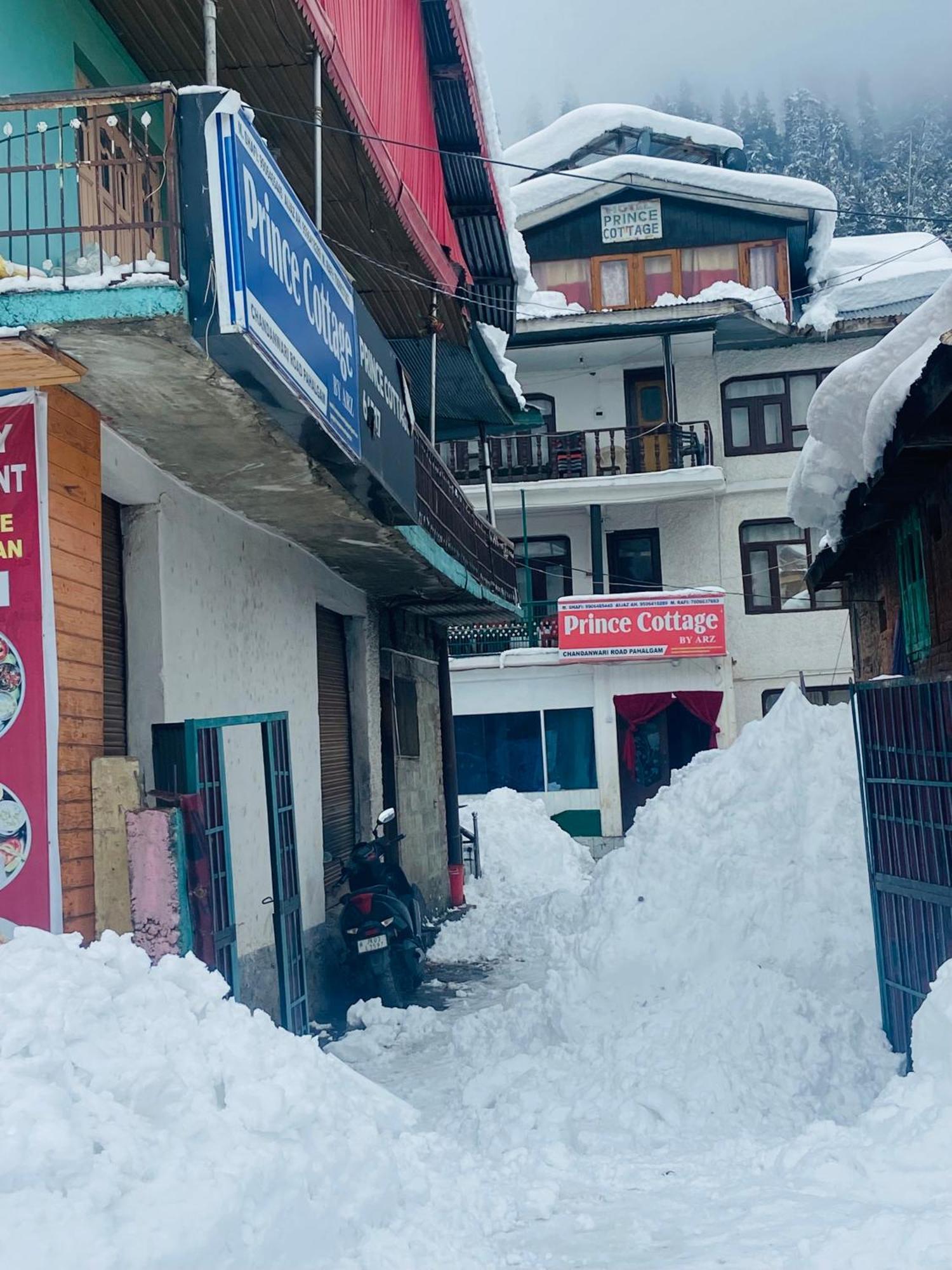 New Prince Cottage & Saibha Palace Pahalgam Bagian luar foto